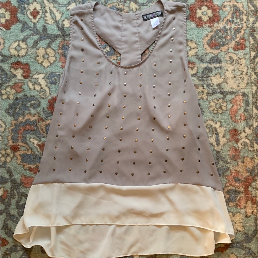 The Pyramid Collection Top